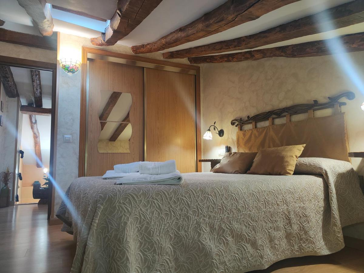 Casa Vieja Tabanera A 8 Min De Segoia Guest House Tabanera del Monte Ngoại thất bức ảnh