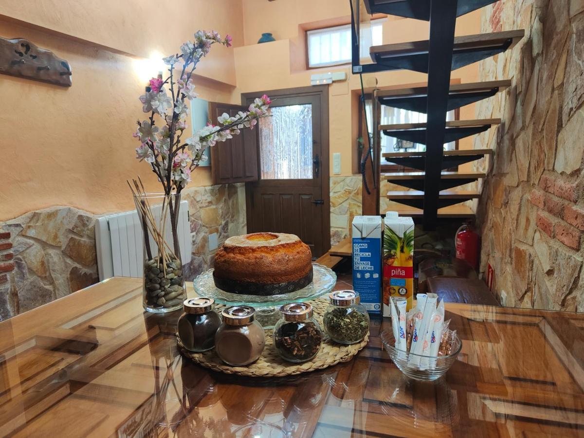 Casa Vieja Tabanera A 8 Min De Segoia Guest House Tabanera del Monte Ngoại thất bức ảnh